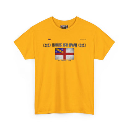 Herm flag t-shirt in Gold — premium cotton, Nordenatt